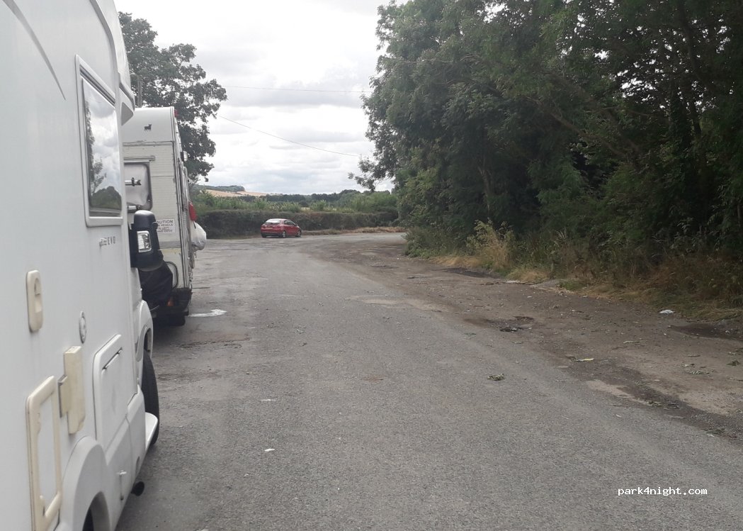 (CV35 0HQ) Gaydon - B4100 — foto 2
