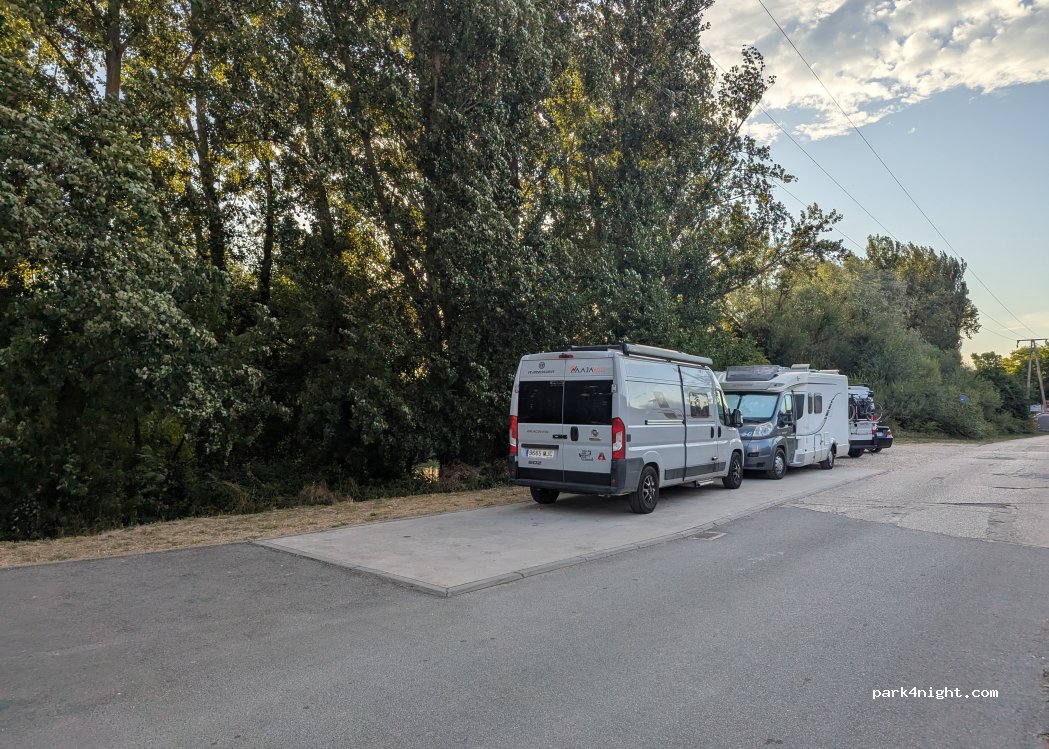 Área de Autocaravanas de Miranda de Ebro — foto 5
