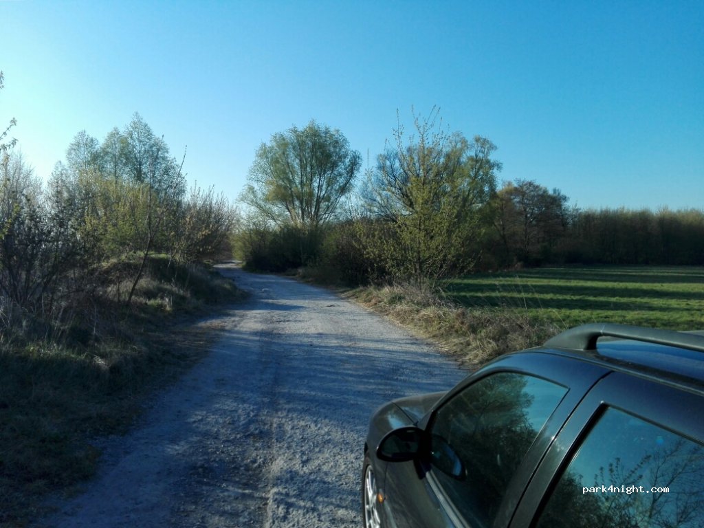 (27-400) Ostrowiec Świętokrzyski - 41 Samsonowicza — foto 3
