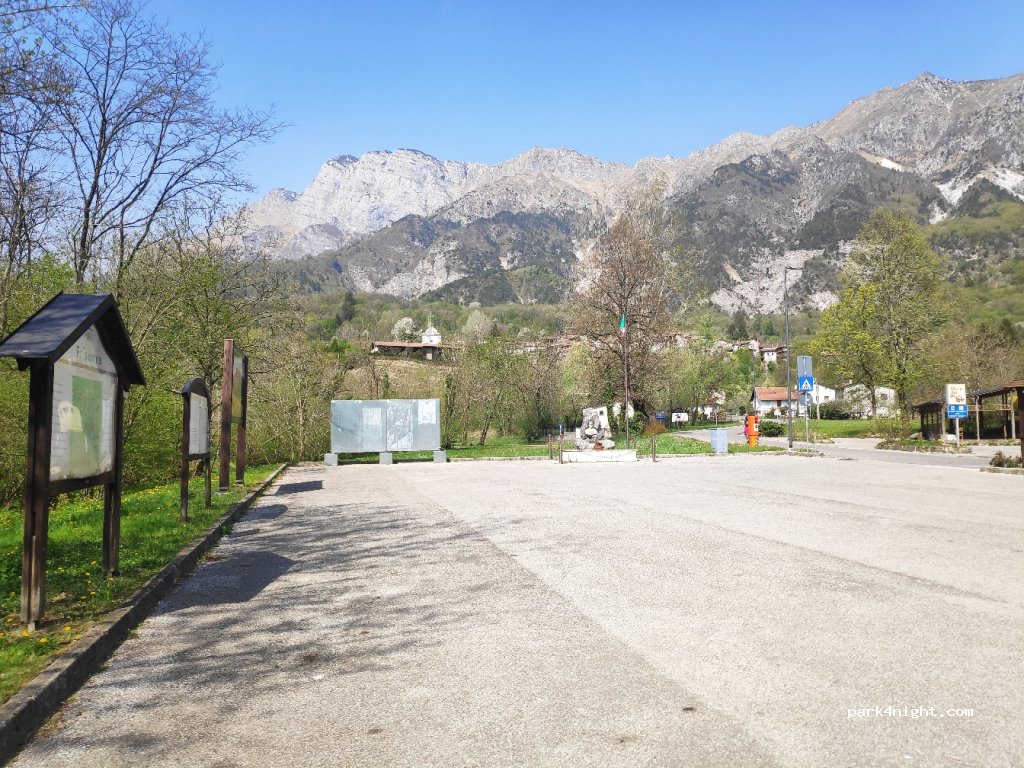 (33080) Poffabro - 12 Località Crociera San Floriano — foto