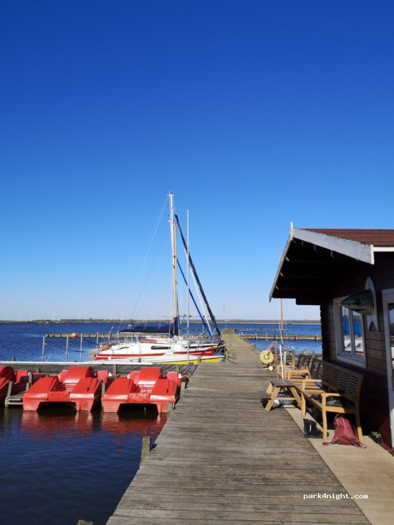 (49448) Hüde - 22 Zum Fischerhafen — foto