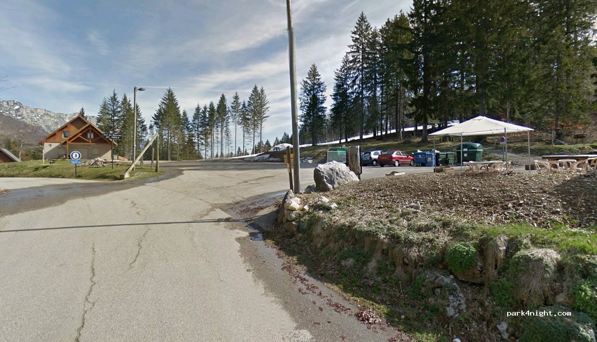 (38660) Saint-Bernard, Isère - Place Nobert Boban — foto