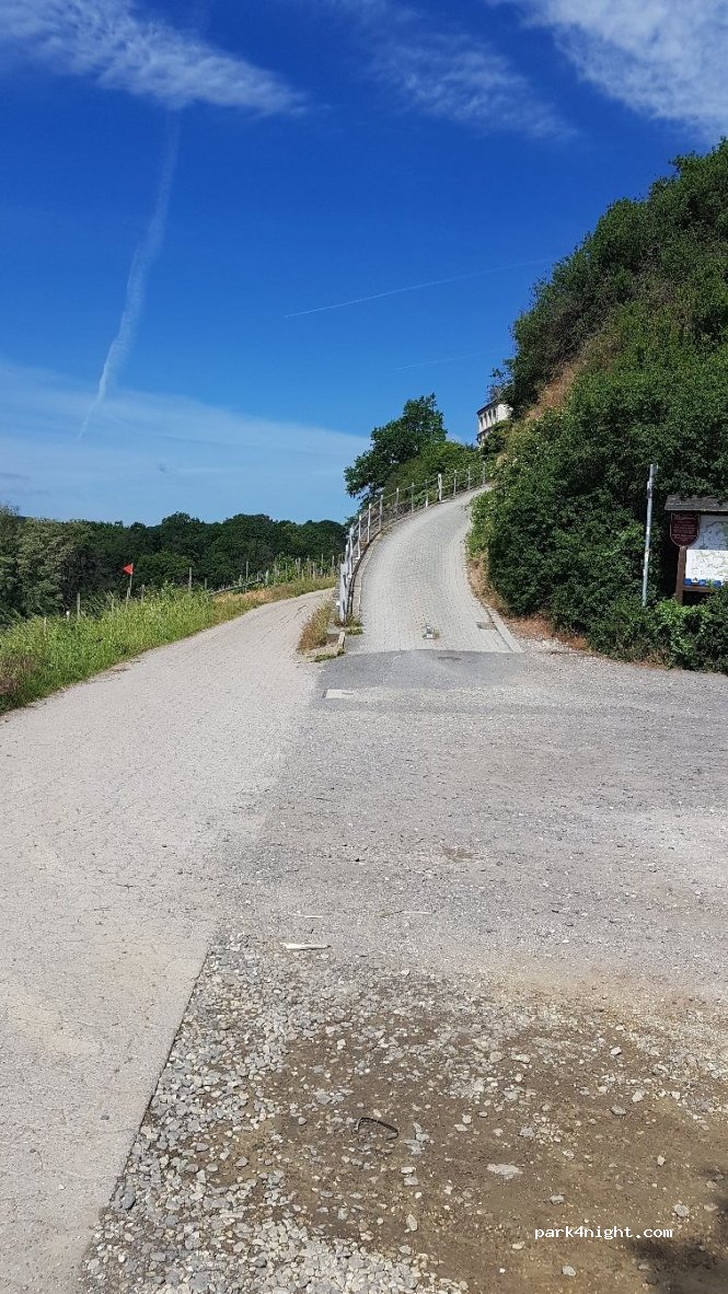 (56330) Kobern-Gondorf - 88 Lennigstraße — foto 2