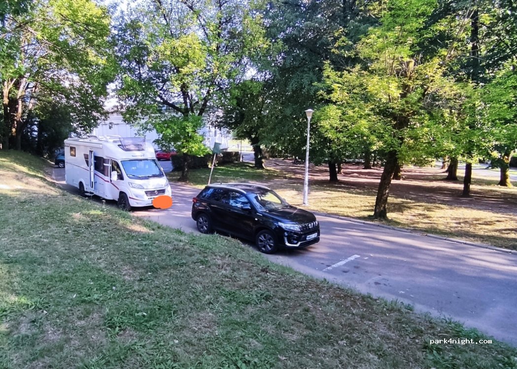 (430165) Baia Mare - 1 Strada Dealul Florilor — foto