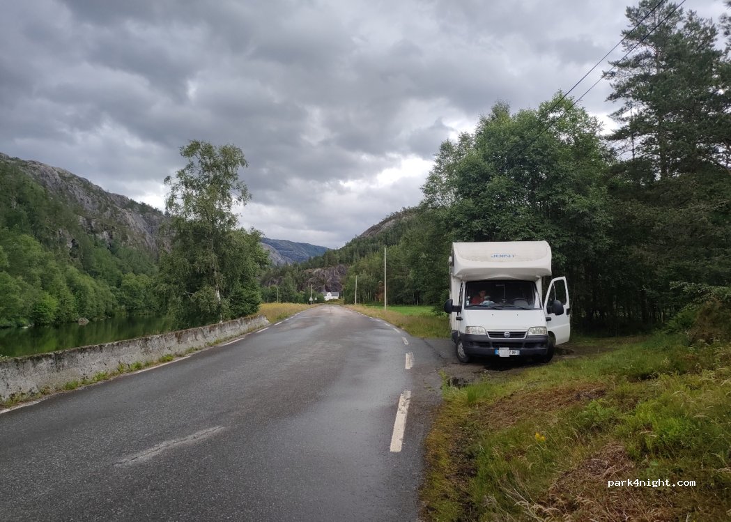 (5598) fjæra - Unnamed Road — foto 3