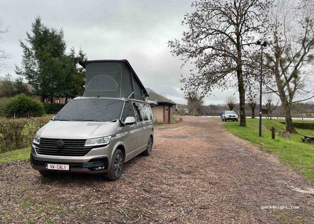(58230) Ouroux-en-Morvan - Rue Michel Baroin — foto 3