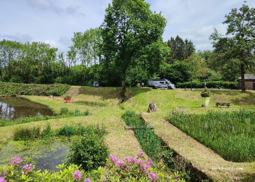 (58230) Ouroux-en-Morvan - Rue Michel Baroin — foto 4