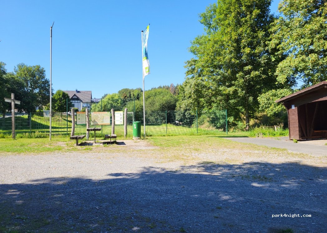 (58802) Balve - 8 Glashüttenweg — foto 3