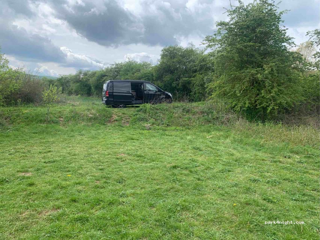(99831) Amt Creuzburg - Unnamed Road — foto 2