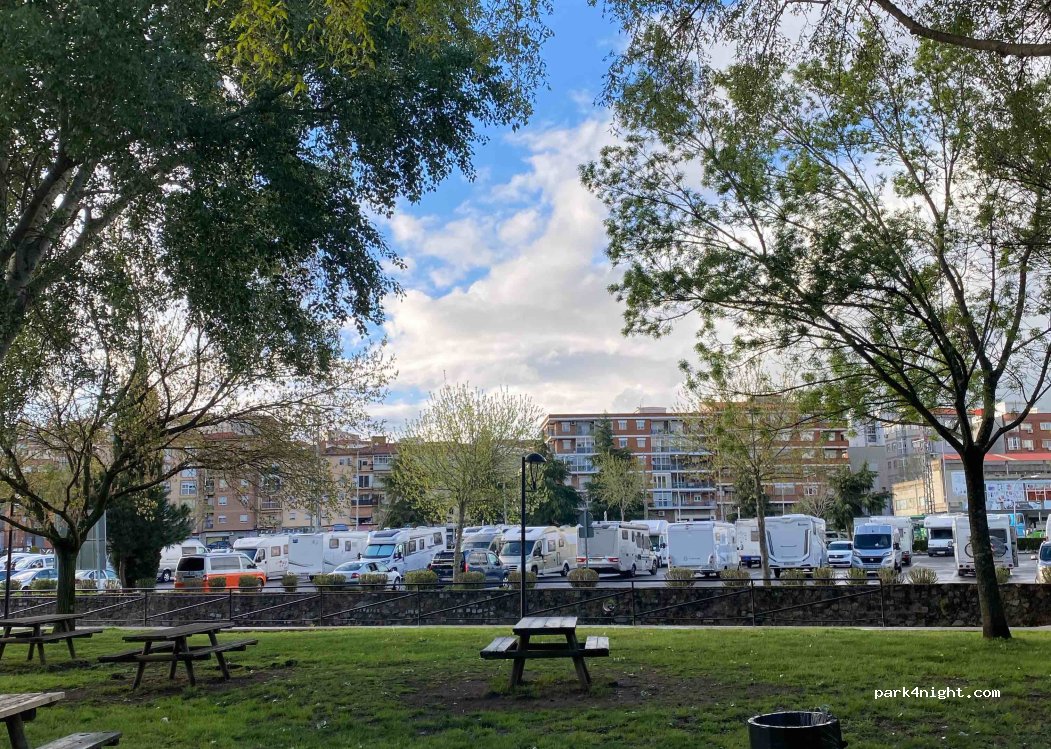 (10600) Plasencia - 40 Avenida de la Vera — foto 4