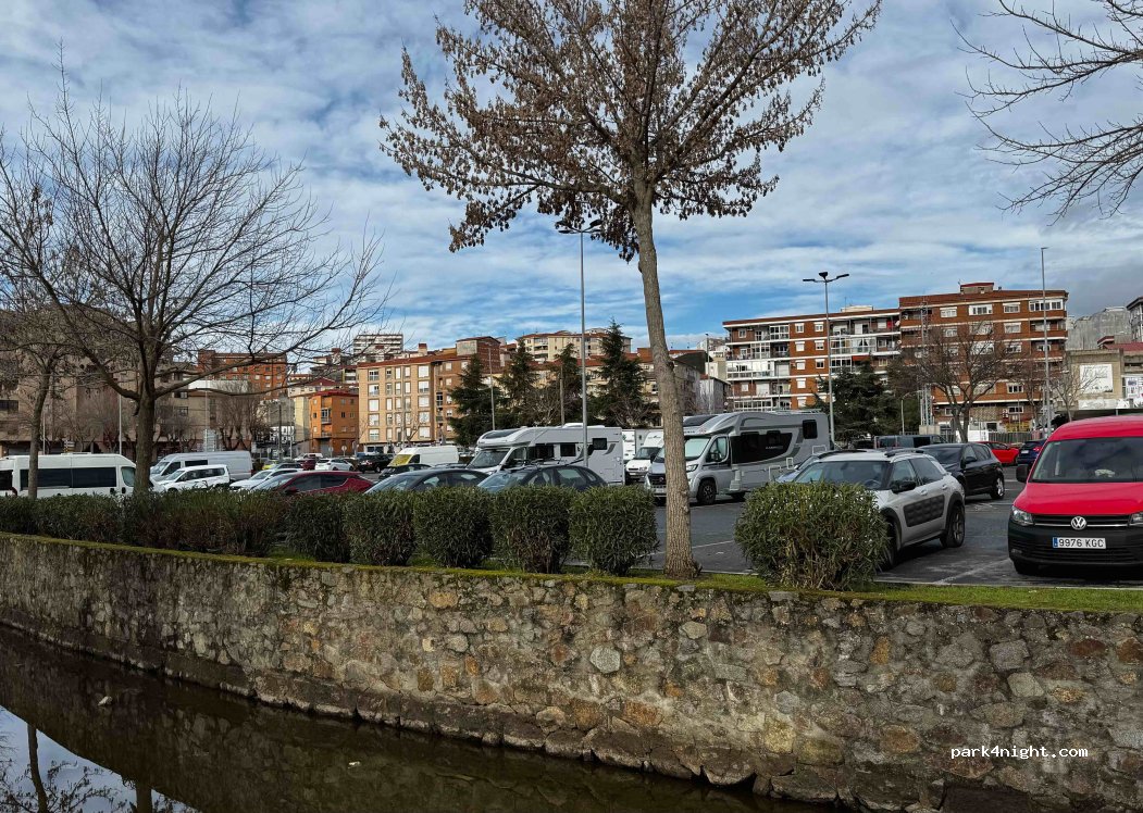 (10600) Plasencia - 40 Avenida de la Vera — foto 5