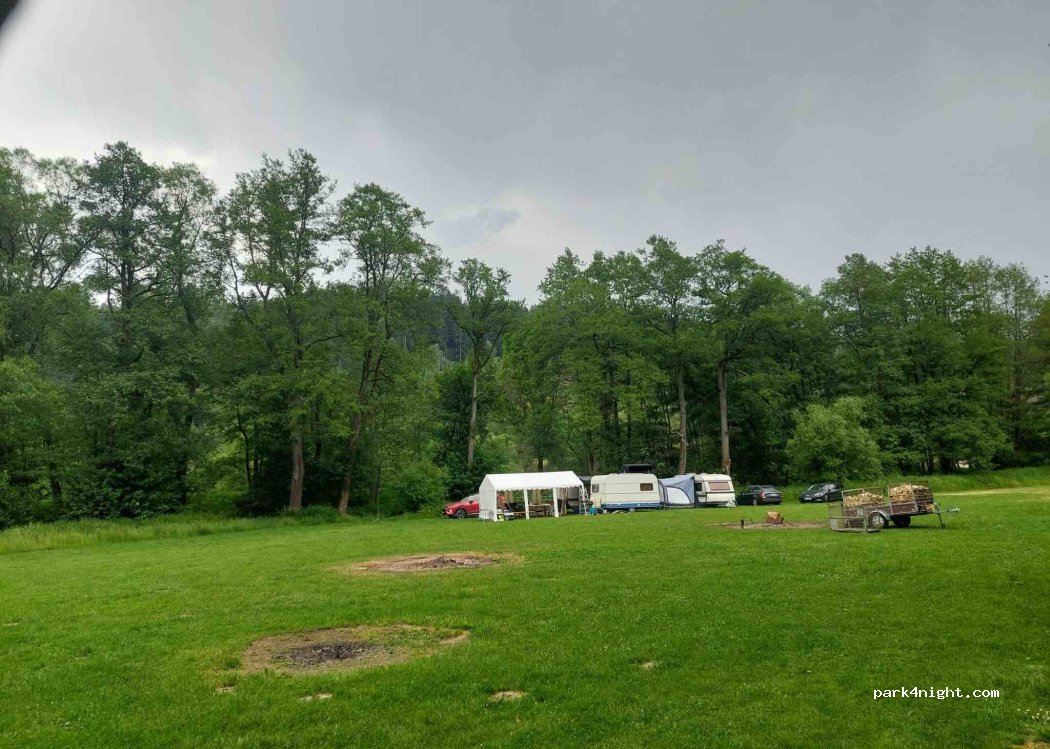Campingplatz Wallenfels — foto
