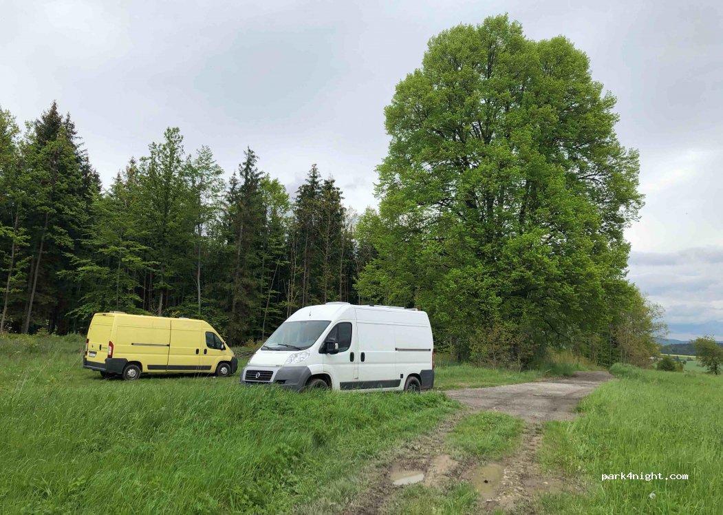 (57-314)  - Unnamed Road — foto