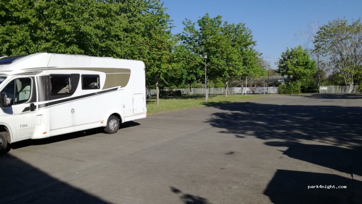 (61197) Florstadt - 7 Freiherr-vom-Stein-Straße — foto 2
