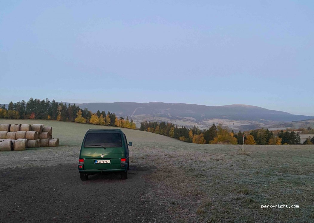 (788 25) Šléglov - Unnamed Road — foto 3