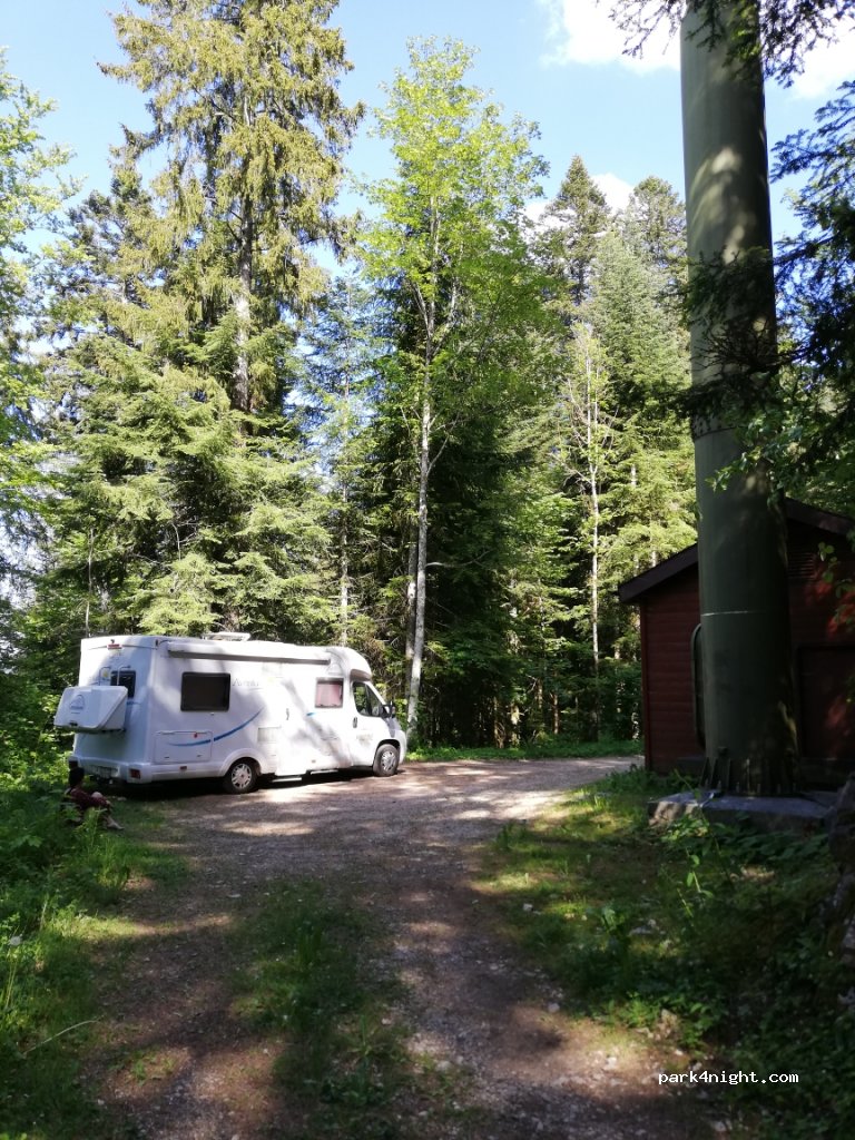 (2108) Val-de-Travers - Chemin de la Nouvelle Censière — foto 2