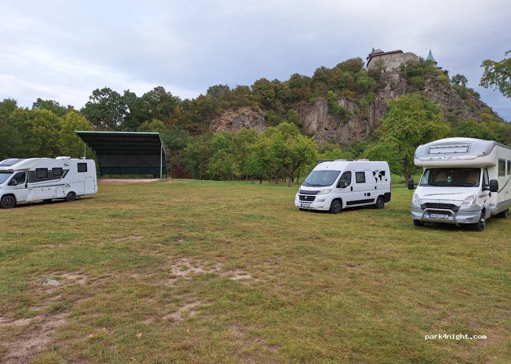 (533 52) Ráby - Unnamed Road — foto 4