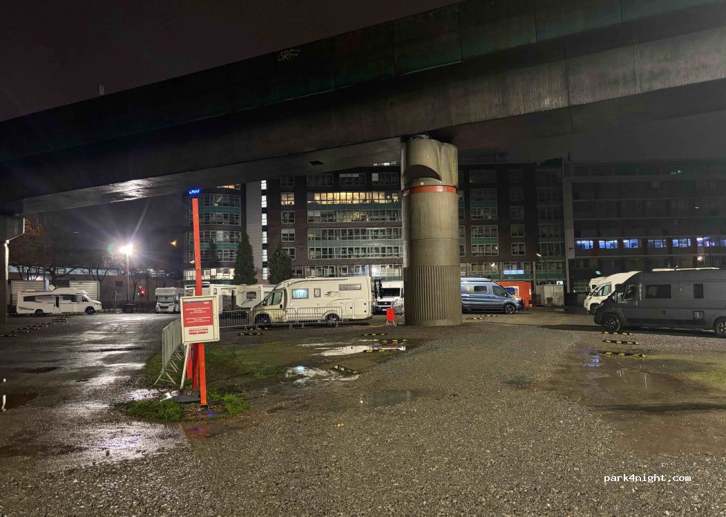 Wohnmobilhafen Hamburg — foto 4