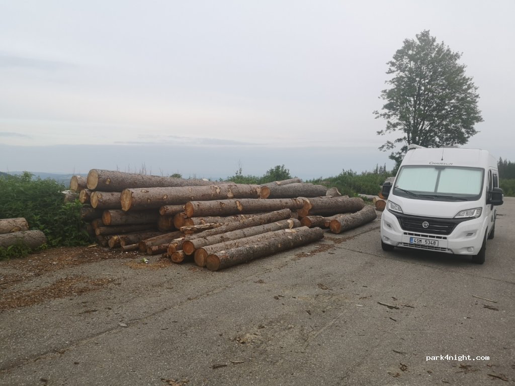 (687 74) Vápenice - — foto 2