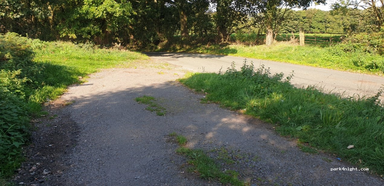 (DY10) Cookley - Common Barn Lane — foto 2