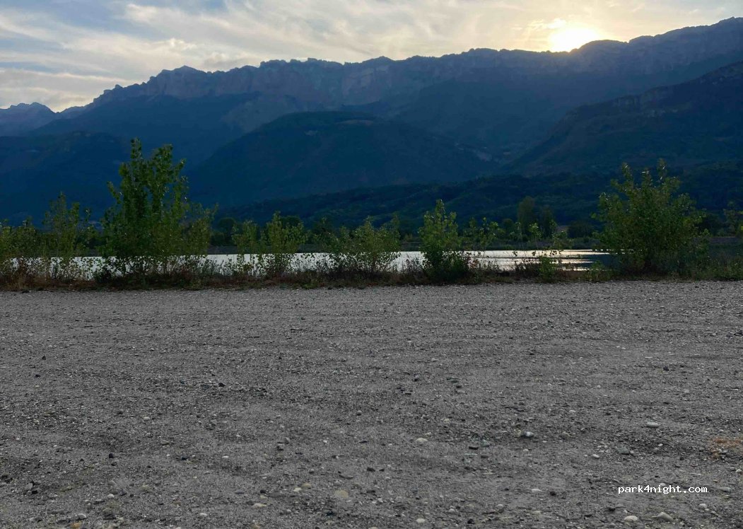 (38570) Le Cheylas - Chemin du Vernay — foto 4
