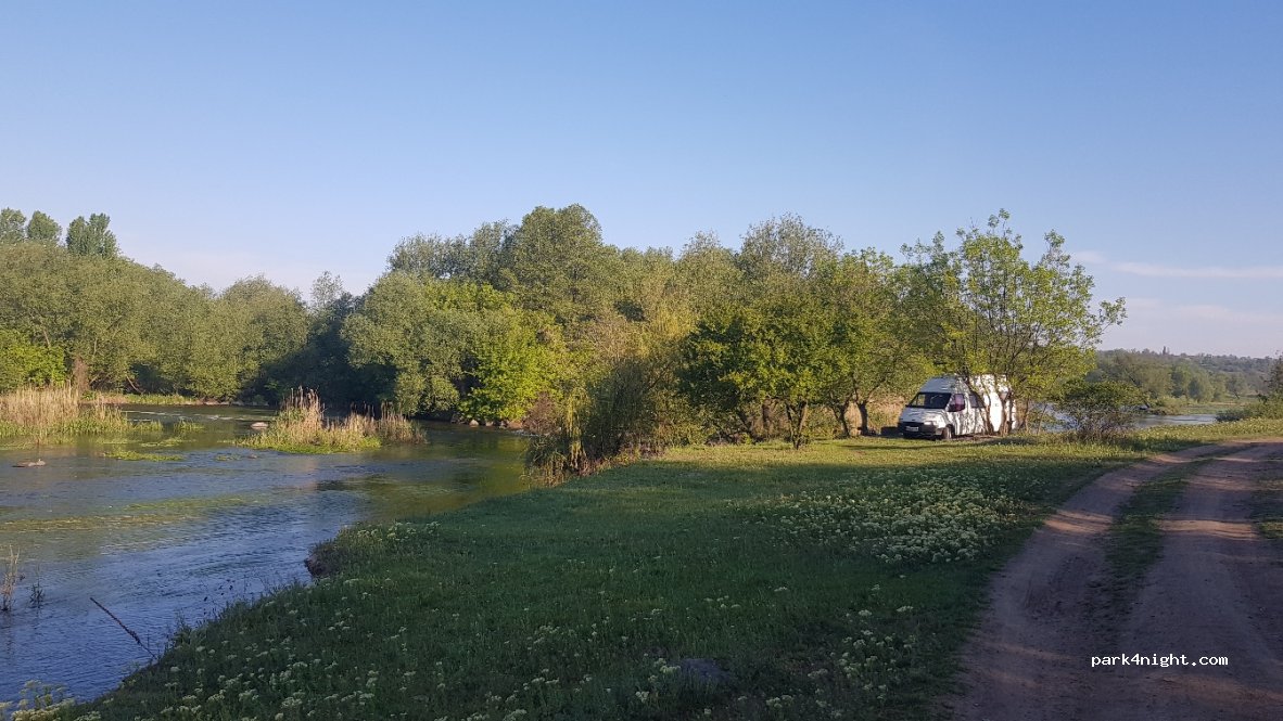 (55121) Krasnen'ke - Unnamed Road — foto
