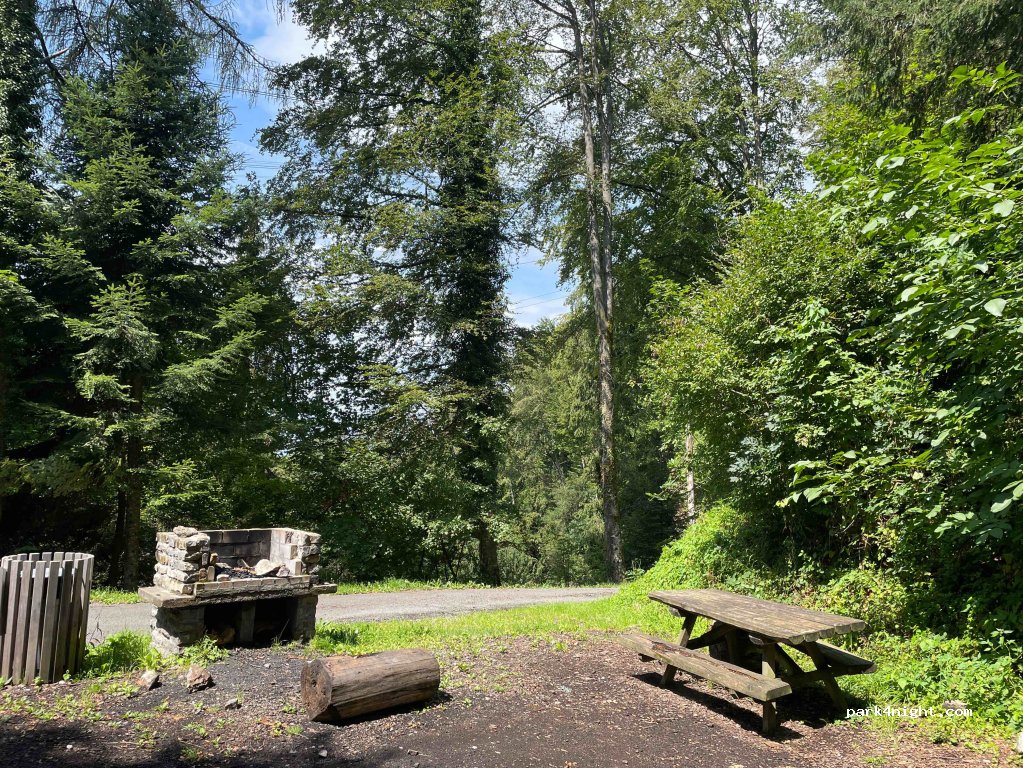 (1823) Veytaux - Route des Râpes — foto 3
