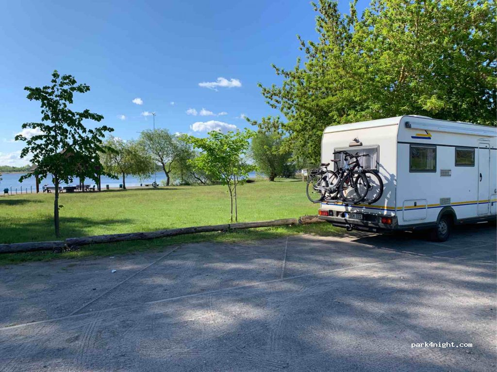 (14715) Seeblick - 13A Dorfstraße — foto