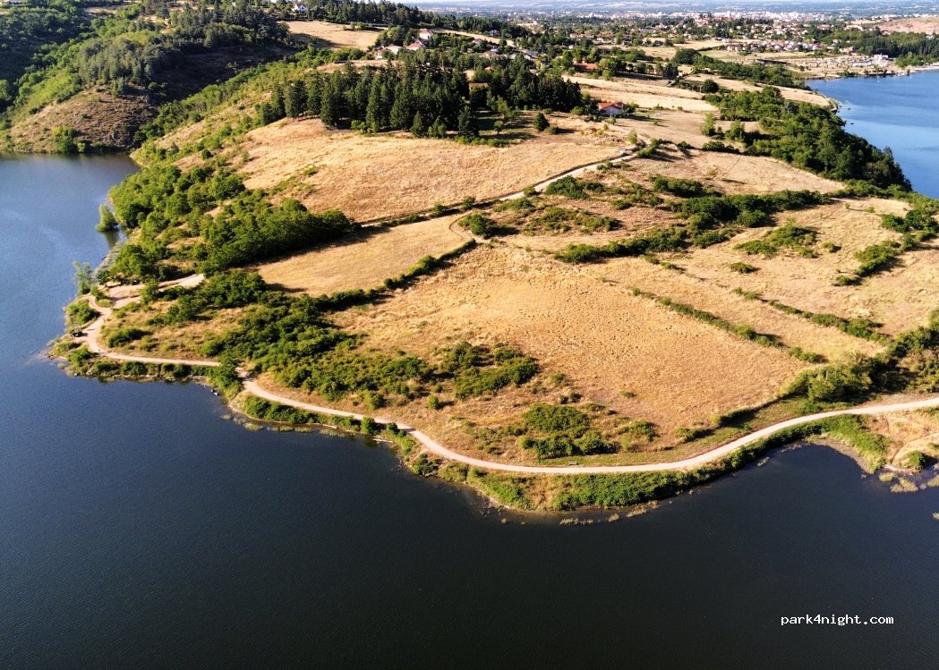 (42300) Villerest - Chemin de la Goutte des Pêcheurs — foto 3