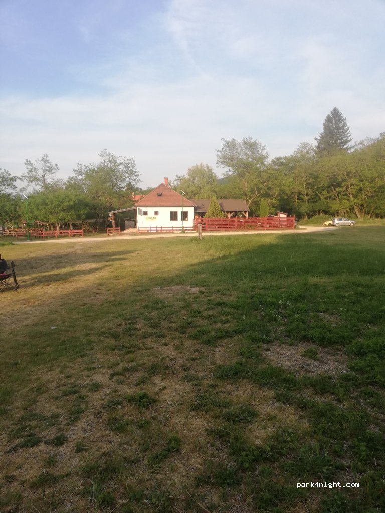 (8431) Bakonyszentlászló - 5 Vinye — foto 2