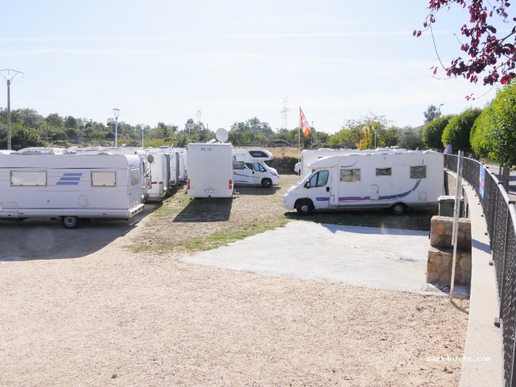 (37254) Mieza - 42 Calle Carretera — foto