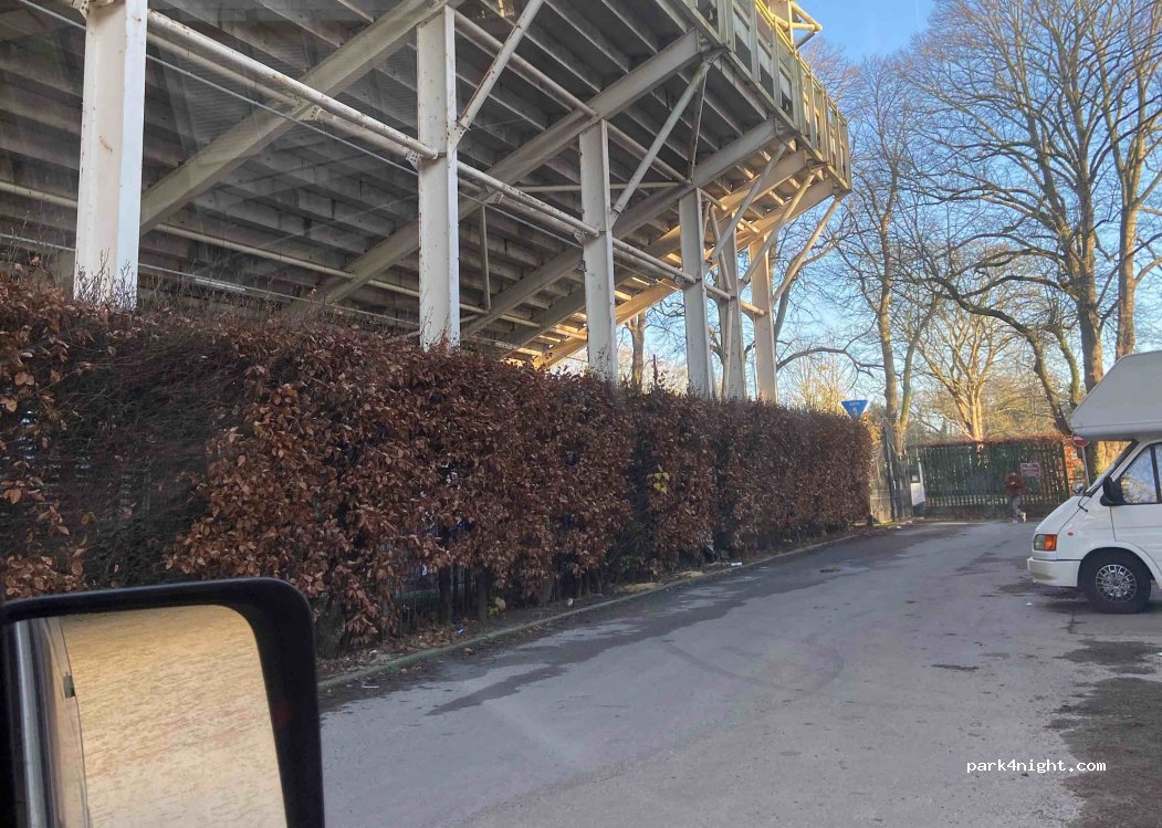 (CF10 3DT) Cardiff - Blackweir Woodland Trail — foto 2