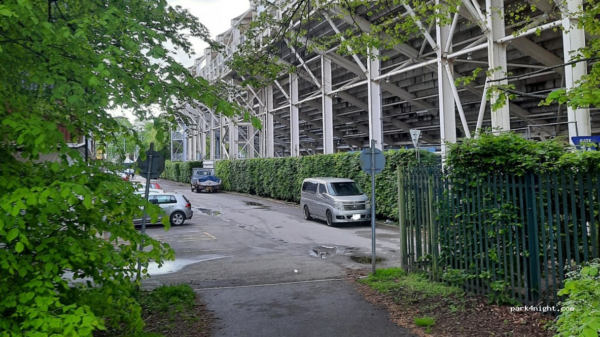 (CF10 3DT) Cardiff - Blackweir Woodland Trail — foto 3
