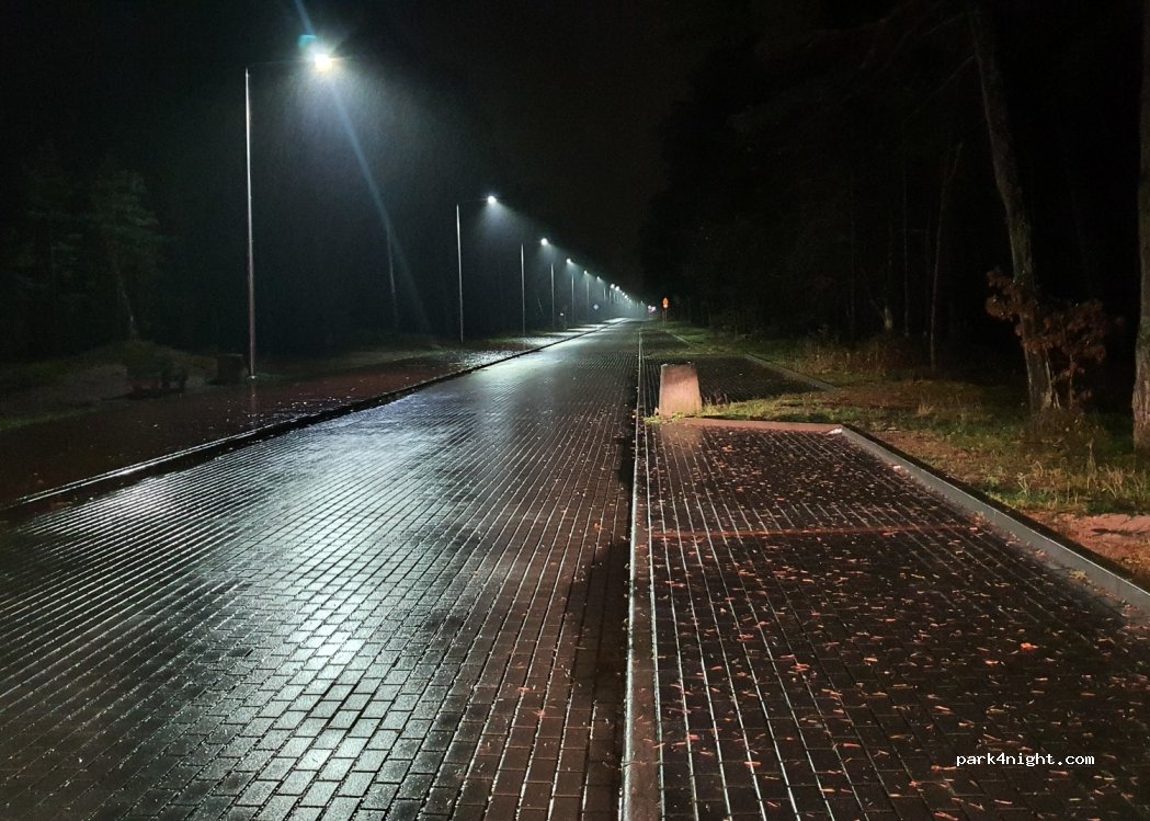 (76-200) Ustka - 28 Wczasowa — foto