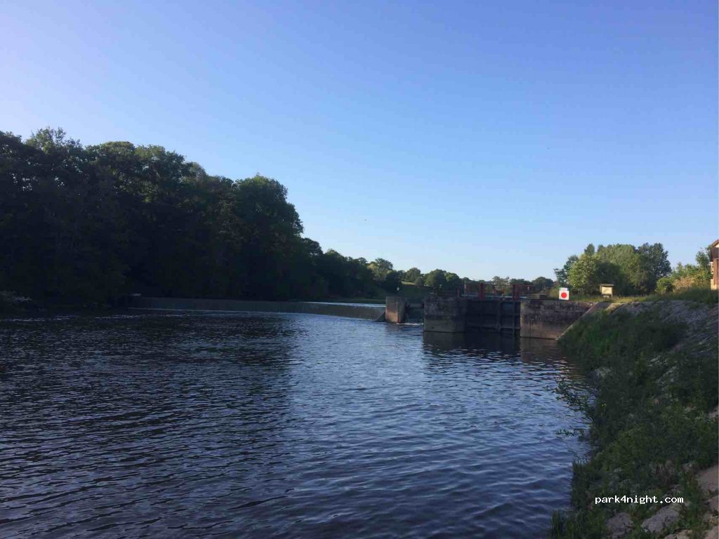 (53470) Martigné-sur-Mayenne - Boussard — foto 2