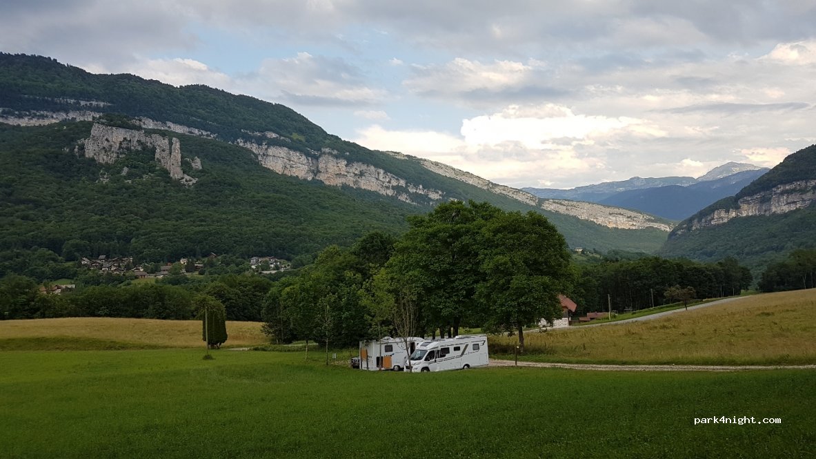 (74540) Cusy - Parking de la Grande Raie — foto 2