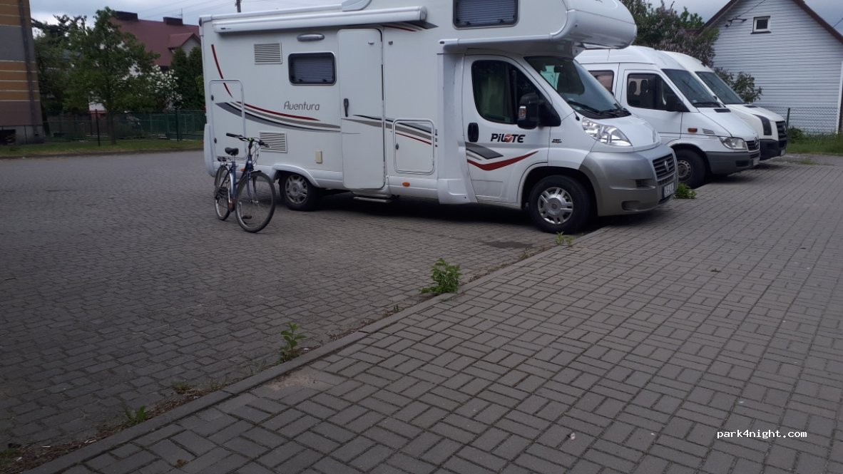 (21-136) Firlej - 5 Partyzancka — foto
