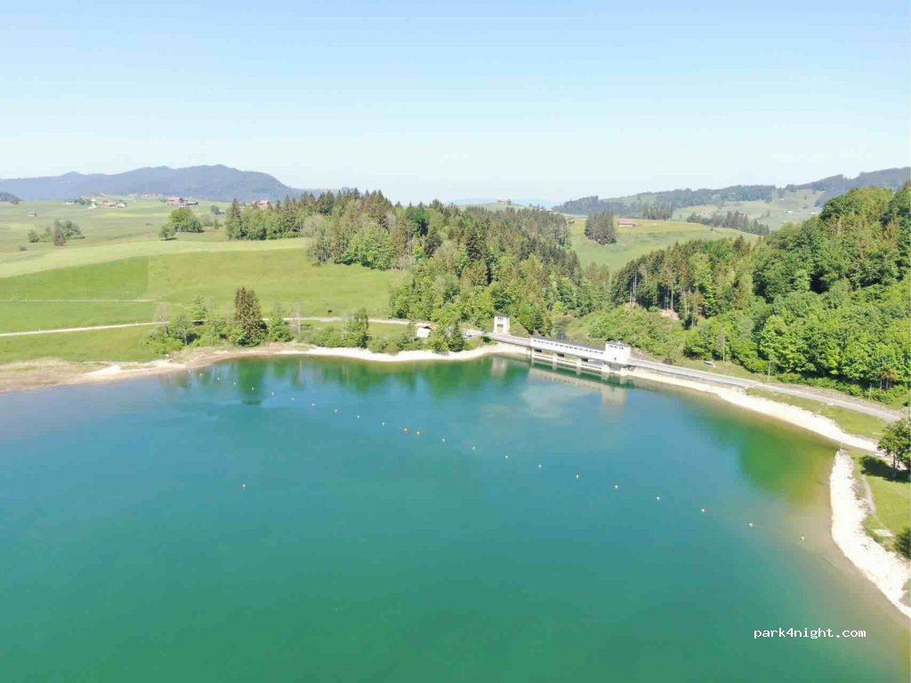 (8847) Einsiedeln - Staumauerstrasse — foto