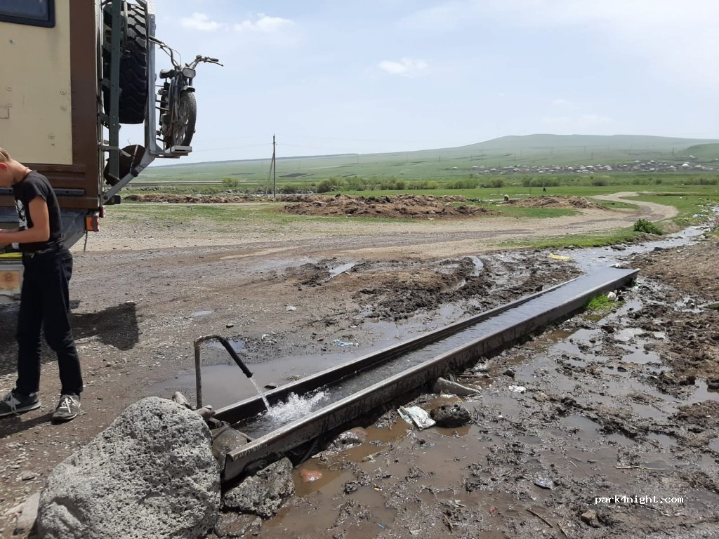 () Kushchi - Unnamed Road — foto