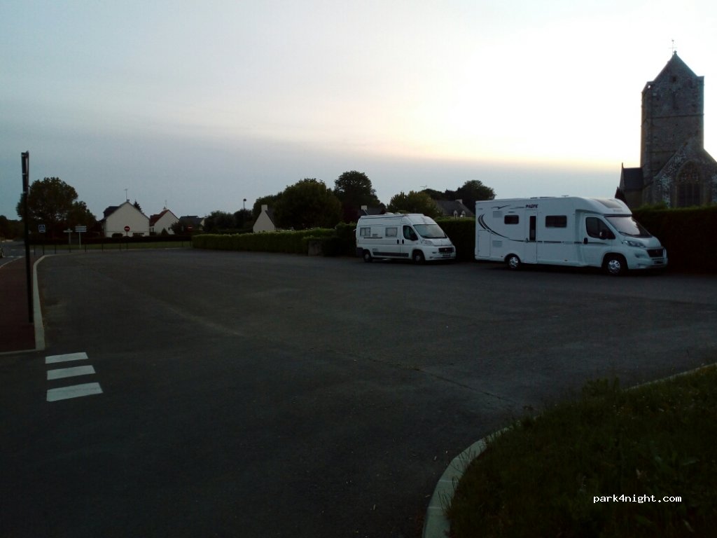 (50300) Le Val-Saint-Père - 6 Rue Saint-Pierre — foto