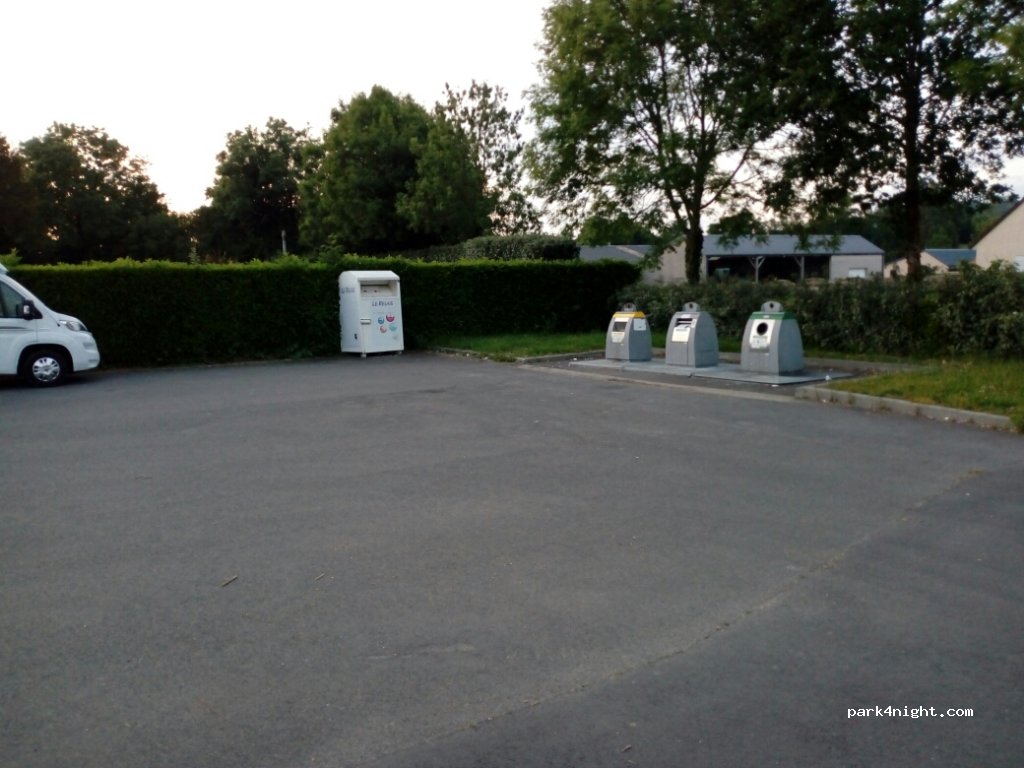 (50300) Le Val-Saint-Père - 6 Rue Saint-Pierre — foto 2