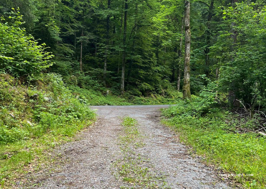 (8752) Näfels - 2-1 Oberseestrasse — foto
