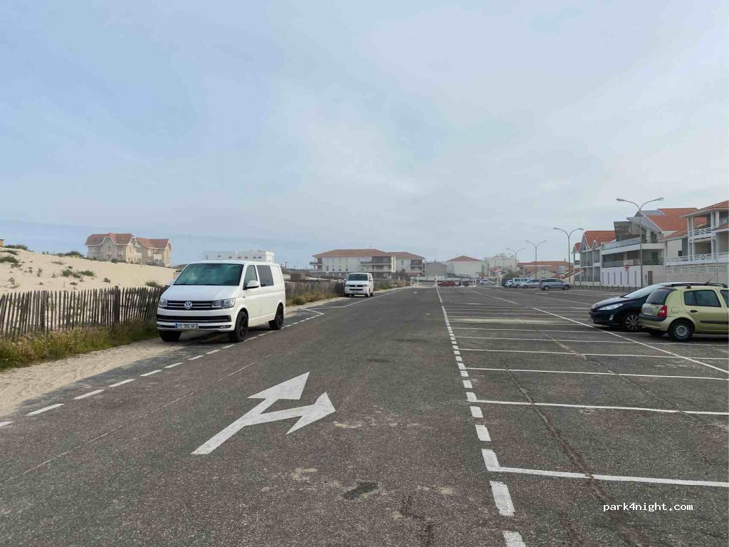 (40600) Biscarrosse - 300 Boulevard Des Sables — foto