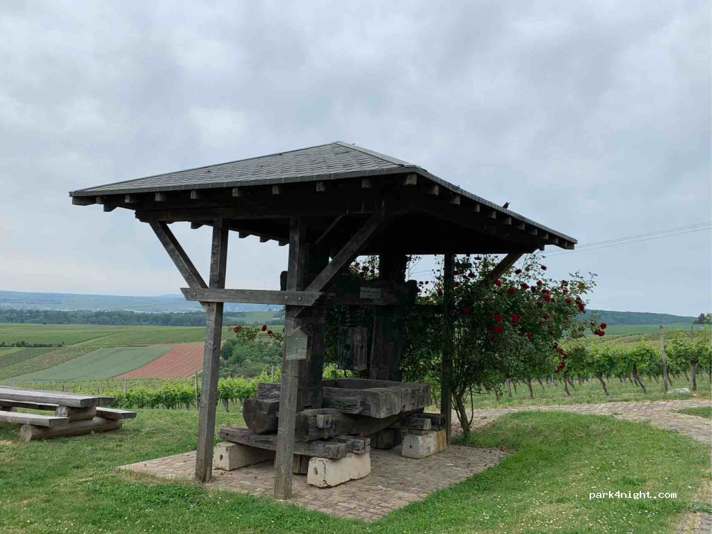 (55450) Langenlonsheim - Unnamed Road — foto 2