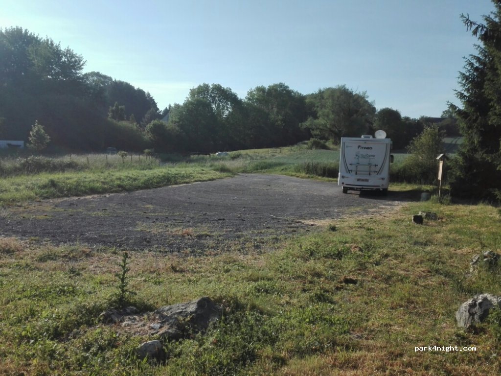 (02420) Vendhuile - 11 Chemin d'Ossu — foto