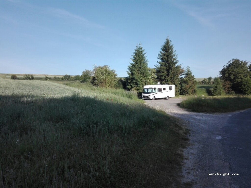 (02420) Vendhuile - 11 Chemin d'Ossu — foto 2