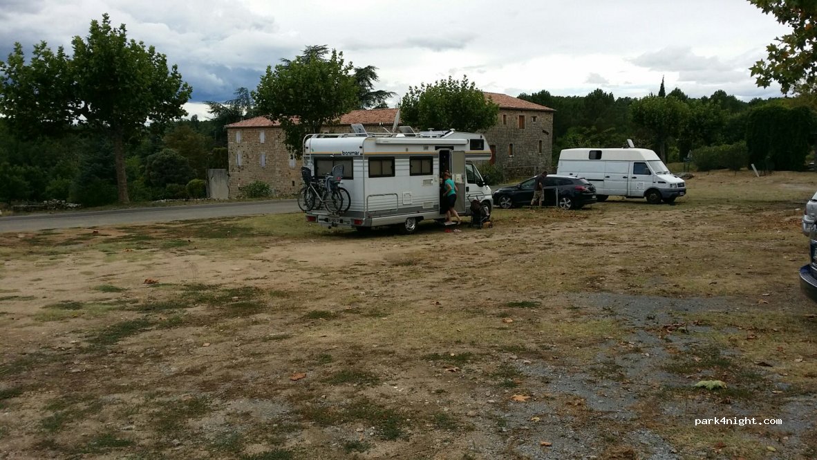 (07110) Montréal, Ardèche - Le Village — foto