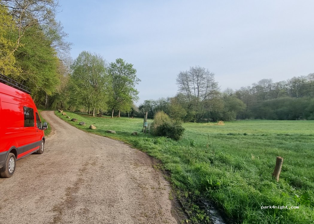 (61210) Putanges-le-Lac - Unnamed Road — foto 4