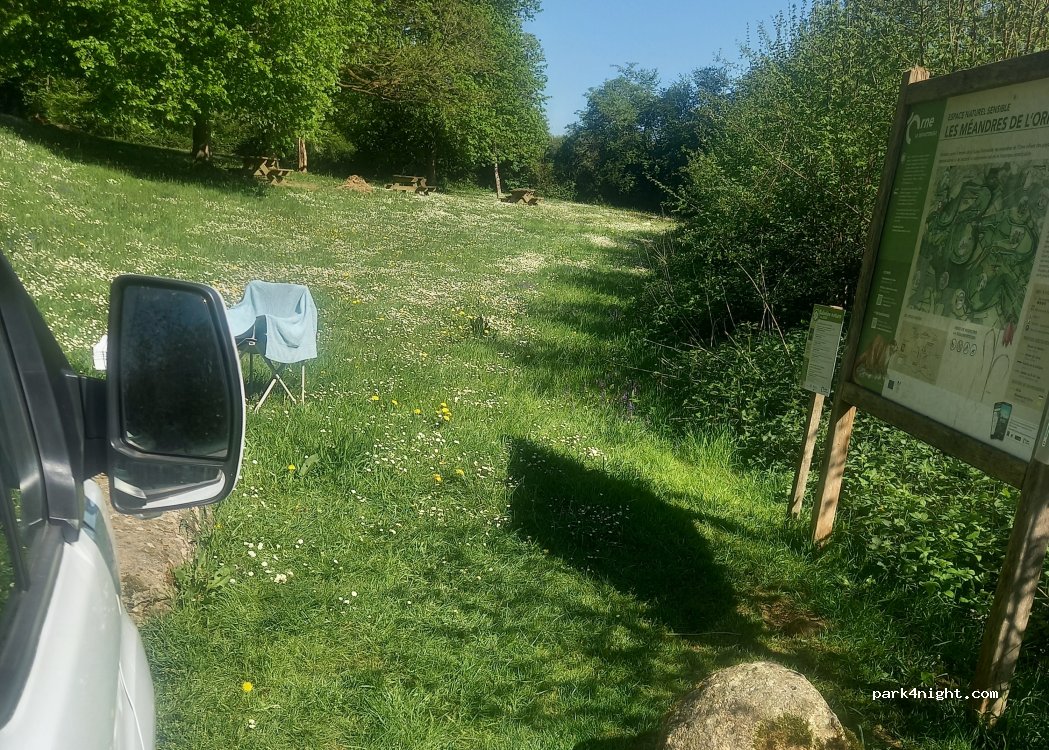 (61210) Putanges-le-Lac - Unnamed Road — foto 5