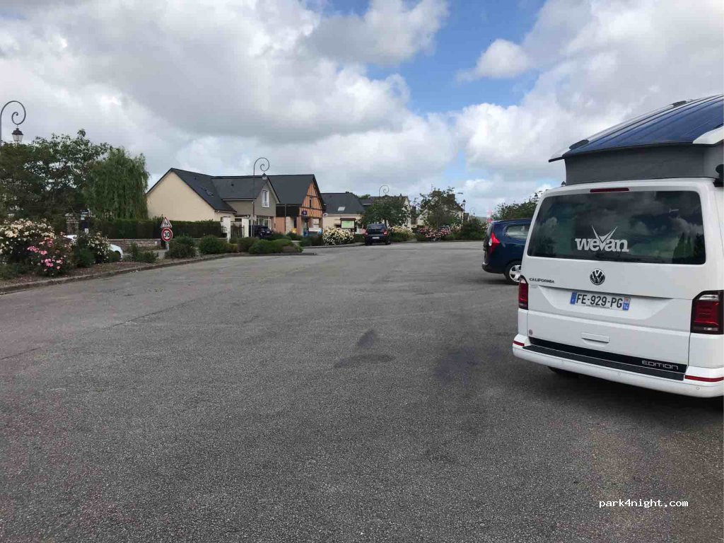 (76113) Sahurs - 3 Rue du Bas — foto